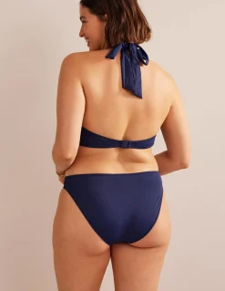 Bas de bikini intemporel