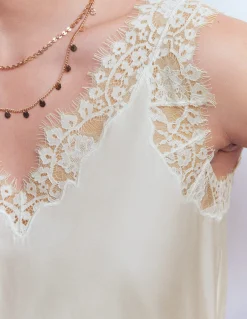 Caraco en soie mélangée à détails en dentelle