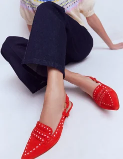 Chaussures style richelieus à petits talons et bride arrière