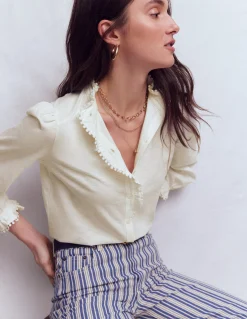 Chemise Emily à volants et pompons