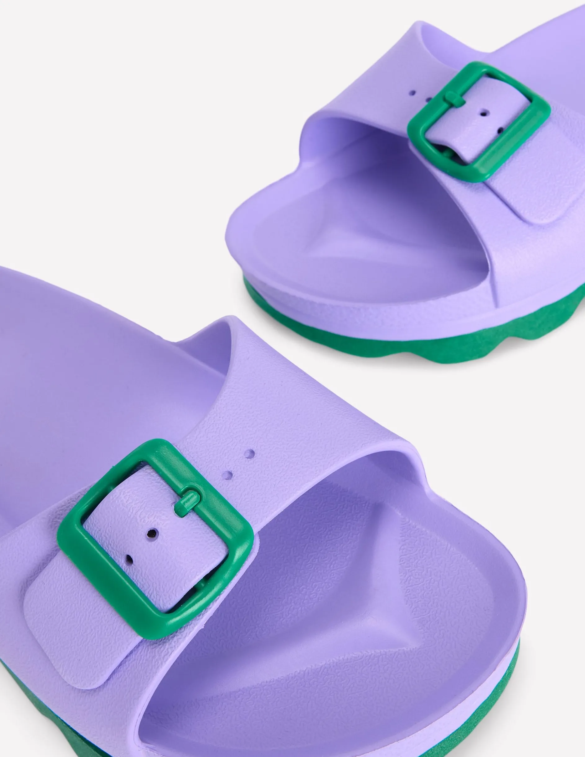 Claquettes Lyla à boucle unique