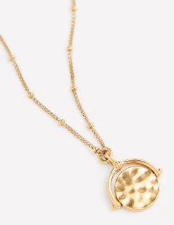 Collier avec pendentif fin tournant