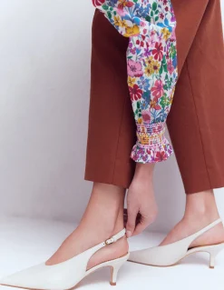 Escarpins couvrants à bride arrière