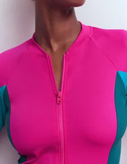 Haut de plage à manches raglan et protection solaire