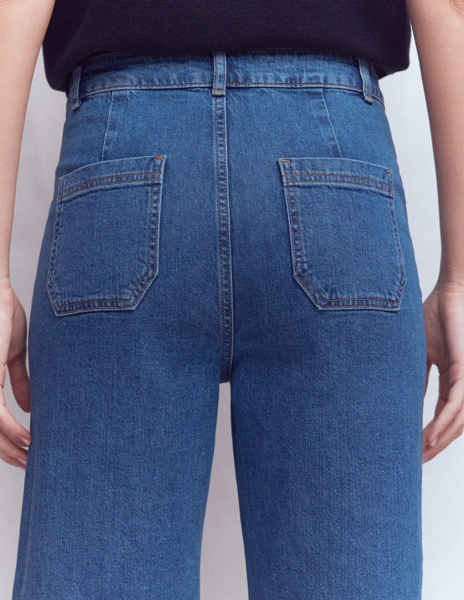 Jean droit à poches