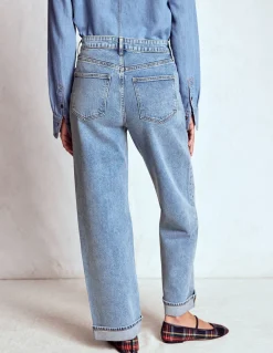 Jean droit taille à mi-haute