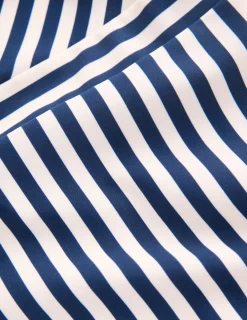 Maillot de bain épuré à encolure en cœur