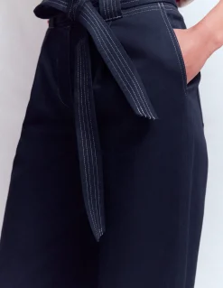 Pantalon ample à ceinture