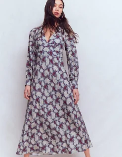 Robe à manches blousantes et col V