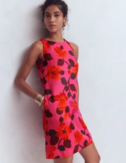 Robe droite intemporelle