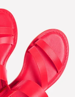 Sandales asymétriques