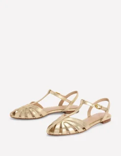 Sandales plates effet cage