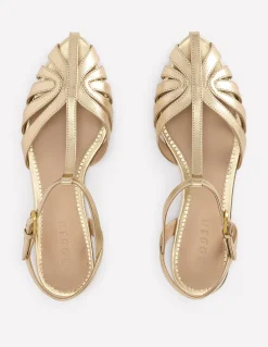 Sandales plates effet cage