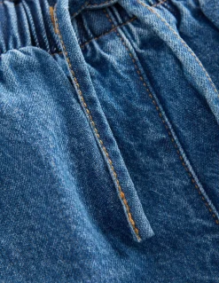 Short à taille volantée