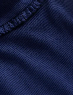 Top côtelé à col roulé