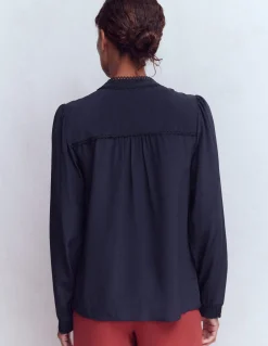 Top Rhéa en soie à détails