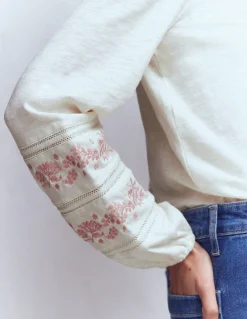 Top Rosie brodé en jersey