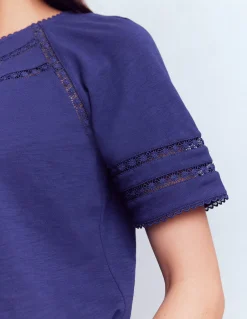 T-shirt Poppy à col rond et détails