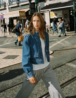 Veste en jean avec surpiqûres